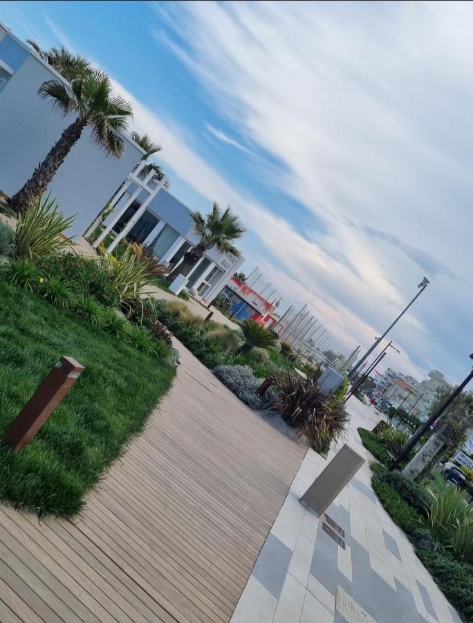 Hotel Crisvan Rimini Exterior photo