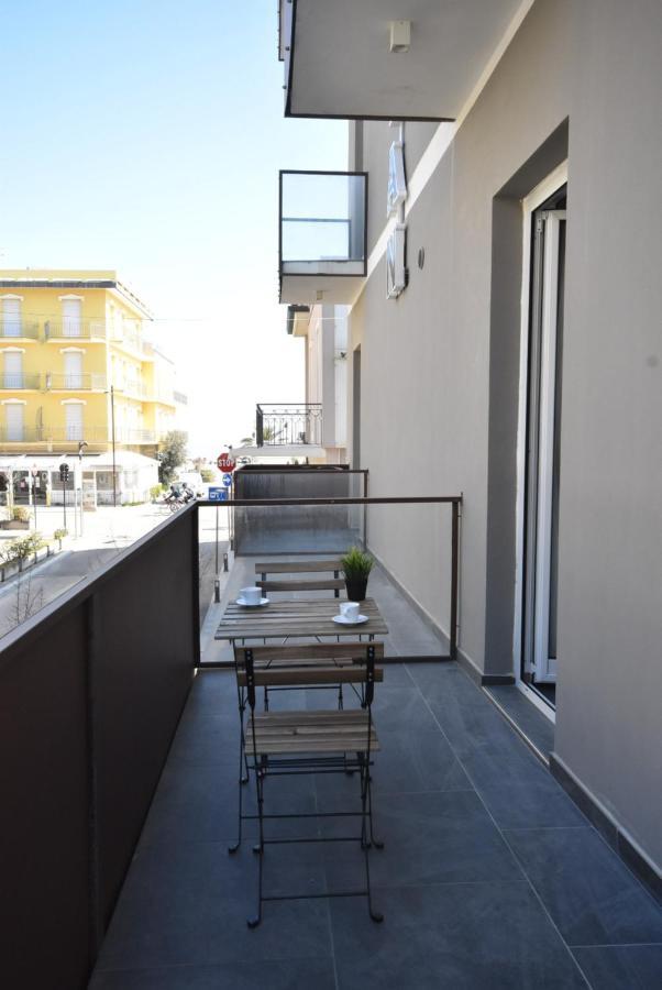 Hotel Crisvan Rimini Exterior photo