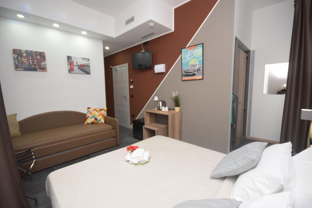 Hotel Crisvan Rimini Exterior photo