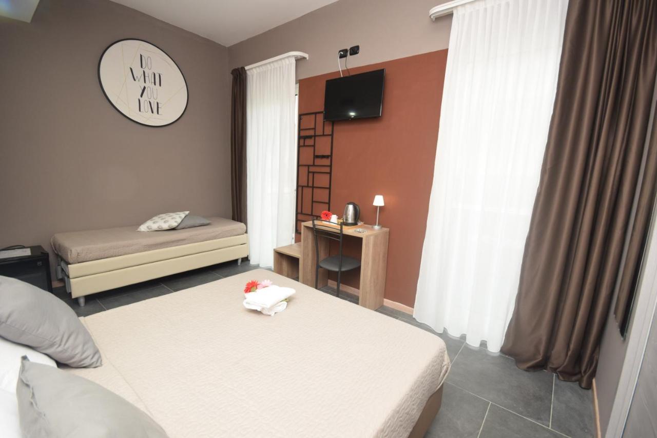 Hotel Crisvan Rimini Exterior photo